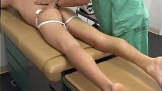 Доктор гей порно рассказы с. По одной по щеке, и они - порно видео